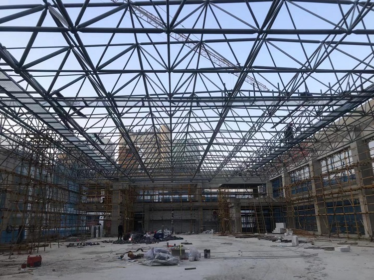 阿里第一附属小学体育馆网架